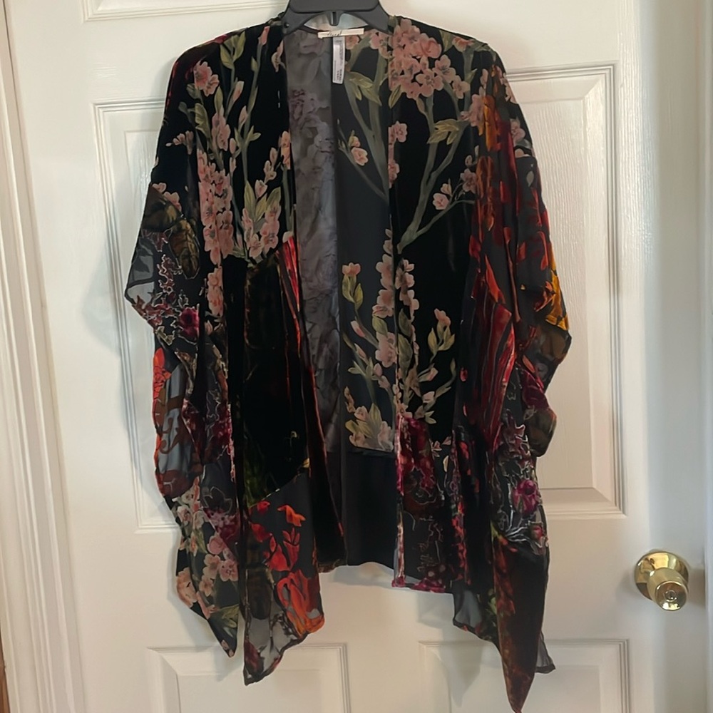 Floral kimono